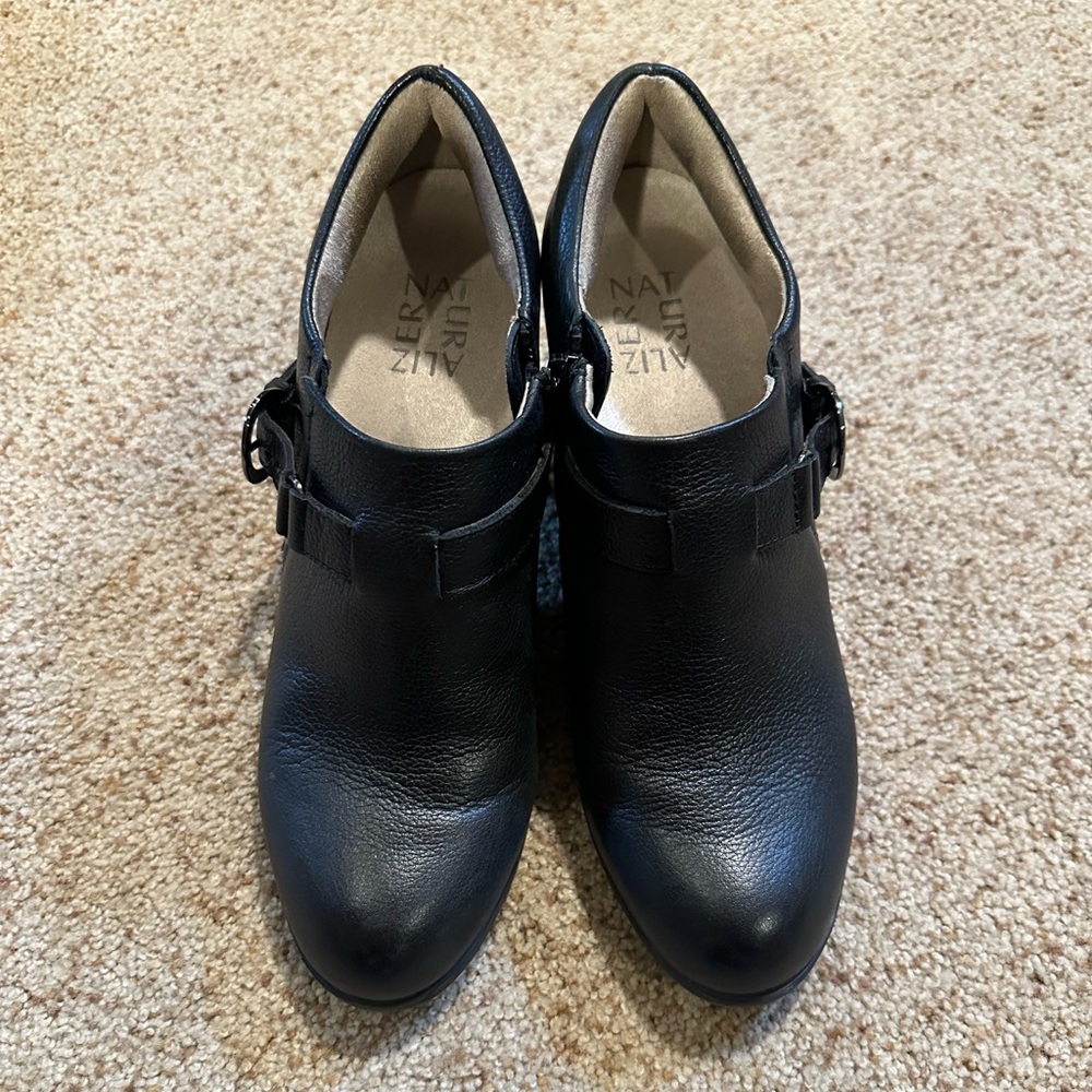 Naturalizer Hannah Block Leather Bootie
